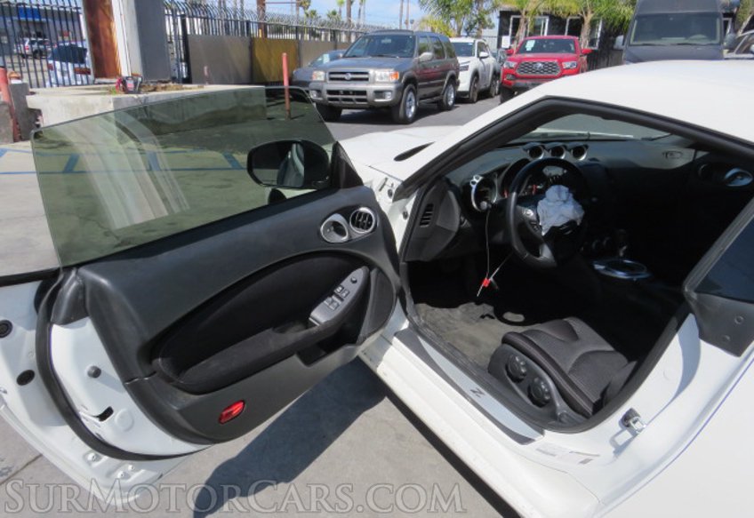 2020 Nissan 370Z Coupe - Image 19