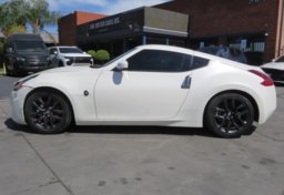 2020 Nissan 370Z Coupe - Image 5