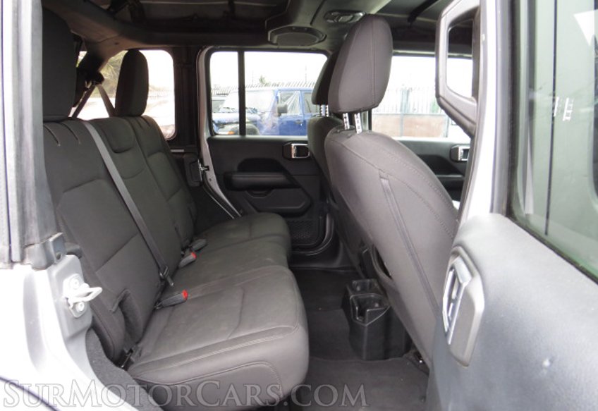 2018 Jeep Wrangler Unlimited - Image 30