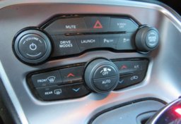 2019 Dodge Challenger - Image 38