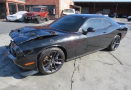 2019 Dodge Challenger - Image 4