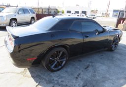 2019 Dodge Challenger - Image 5