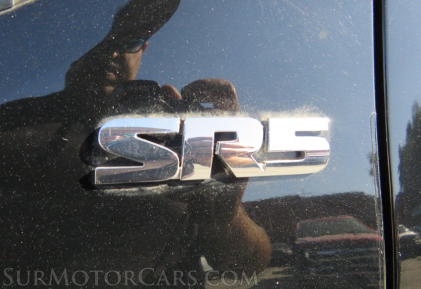 2023 Toyota Tacoma - Image 18