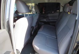 2023 Toyota Tacoma - Image 28