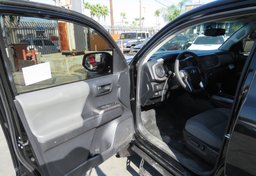 2023 Toyota Tacoma - Image 22