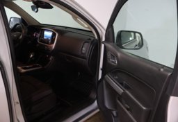 2022 Chevrolet Colorado - Image 19