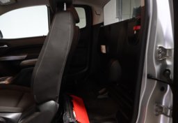 2022 Chevrolet Colorado - Image 26