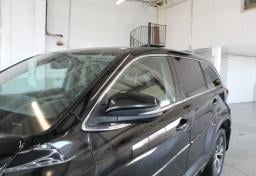 Thumbnail of 2018 Toyota Highlander