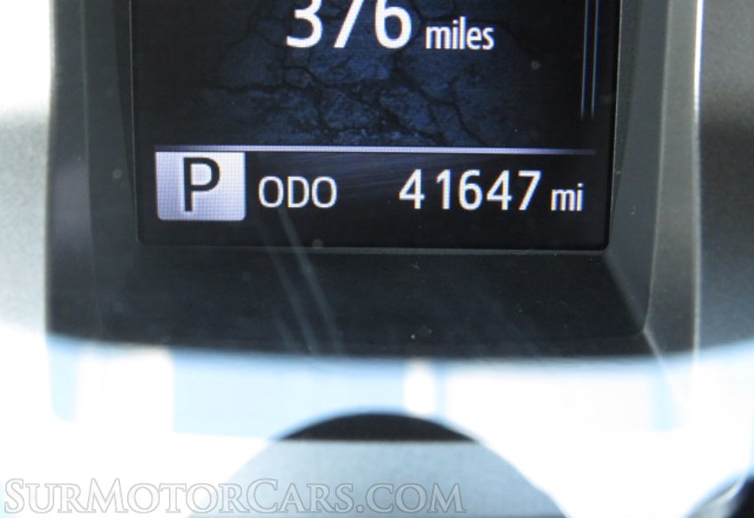 2017 Toyota Tacoma - Image 22