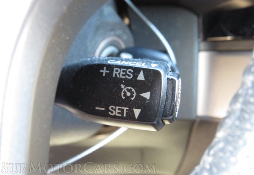 2017 Toyota Tacoma - Image 35