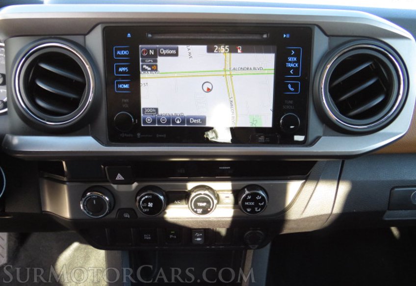 2017 Toyota Tacoma - Image 39