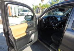 2017 Toyota Tacoma - Image 24