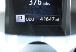 2017 Toyota Tacoma - Image 22