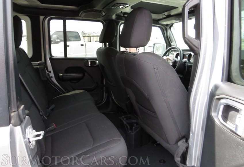 2019 Jeep Wrangler Unlimited - Image 16