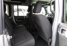 2019 Jeep Wrangler Unlimited - Image 16