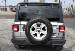 2019 Jeep Wrangler Unlimited - Image 12