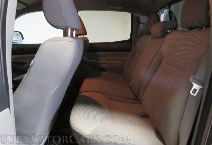 2013 Toyota Tacoma - Image 28