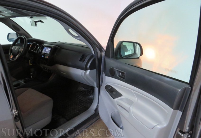 2013 Toyota Tacoma - Image 21