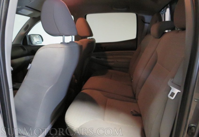 2013 Toyota Tacoma - Image 30