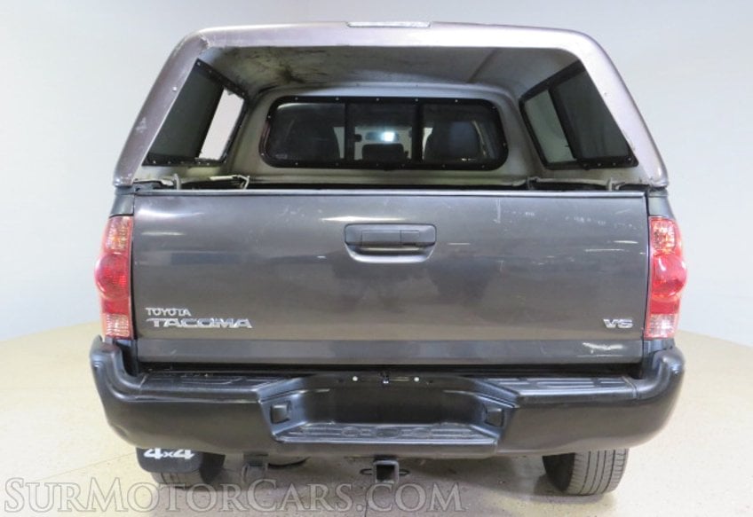 2013 Toyota Tacoma - Image 12