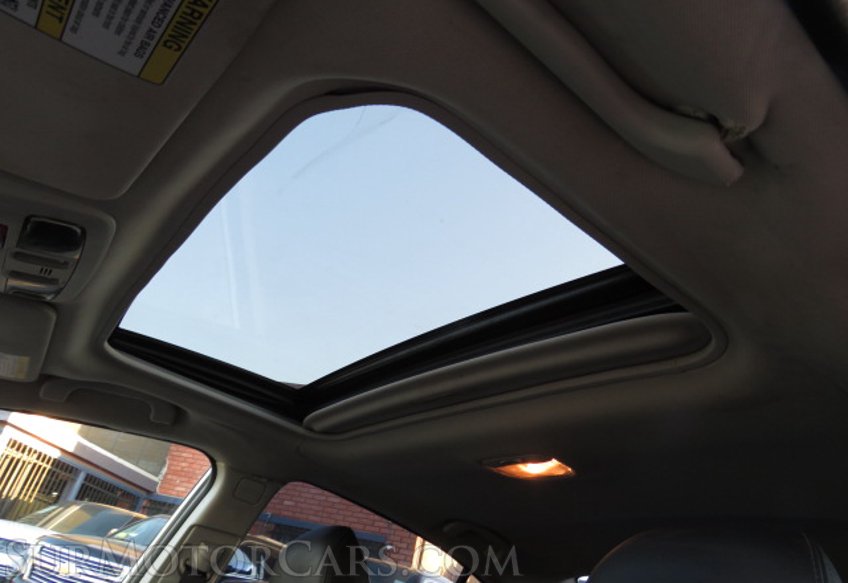 2017 Subaru Legacy - Image 18