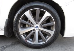 2017 Subaru Legacy - Image 11