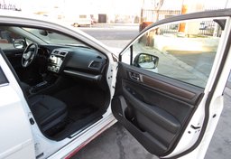 2017 Subaru Legacy - Image 23