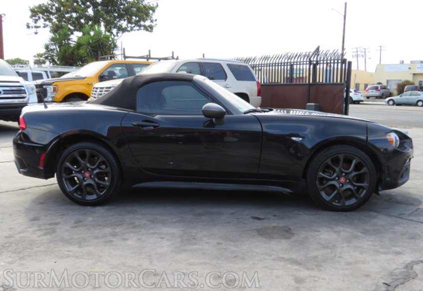 2017 FIAT 124 Spider - Image 12