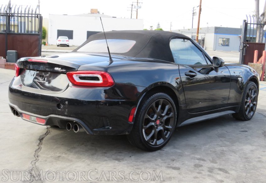 2017 FIAT 124 Spider - Image 7
