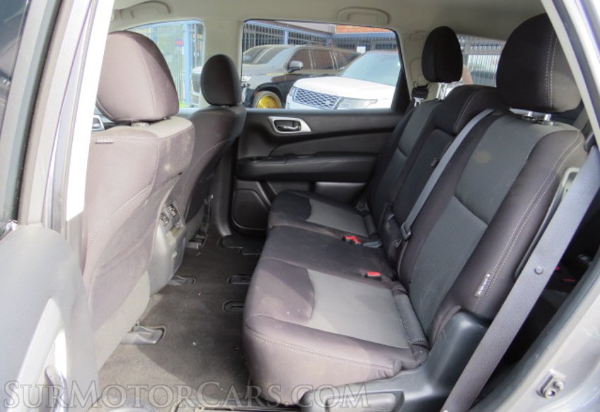 2020 Nissan Pathfinder - Image 31