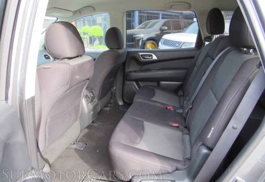 2020 Nissan Pathfinder - Image 29