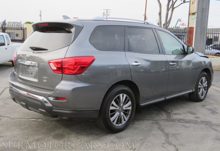 2020 Nissan Pathfinder - Image 8