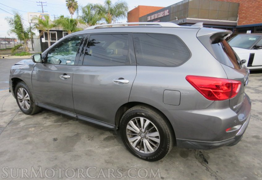 2020 Nissan Pathfinder - Image 5
