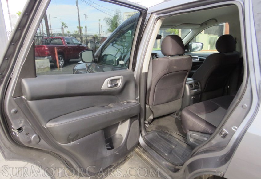2020 Nissan Pathfinder - Image 27