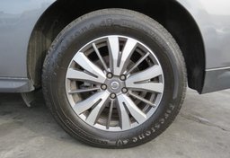 2020 Nissan Pathfinder - Image 20