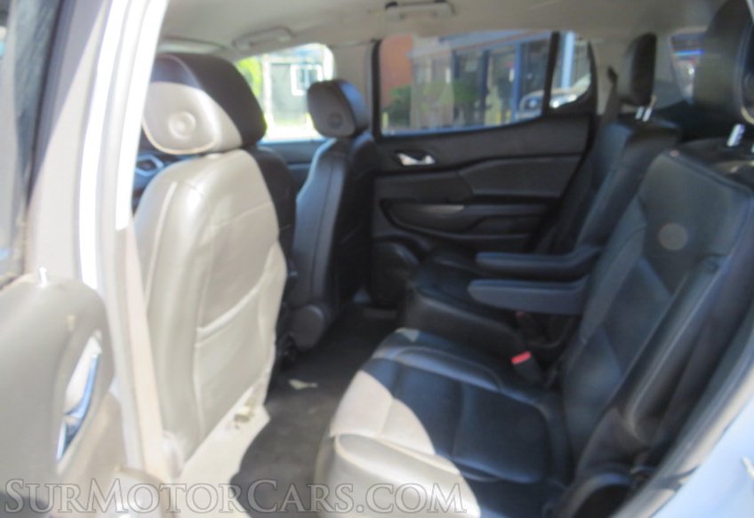 2018 GMC Acadia - Image 27