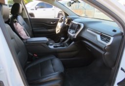 2018 GMC Acadia - Image 22