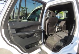 2018 Ford Expedition - Image 25