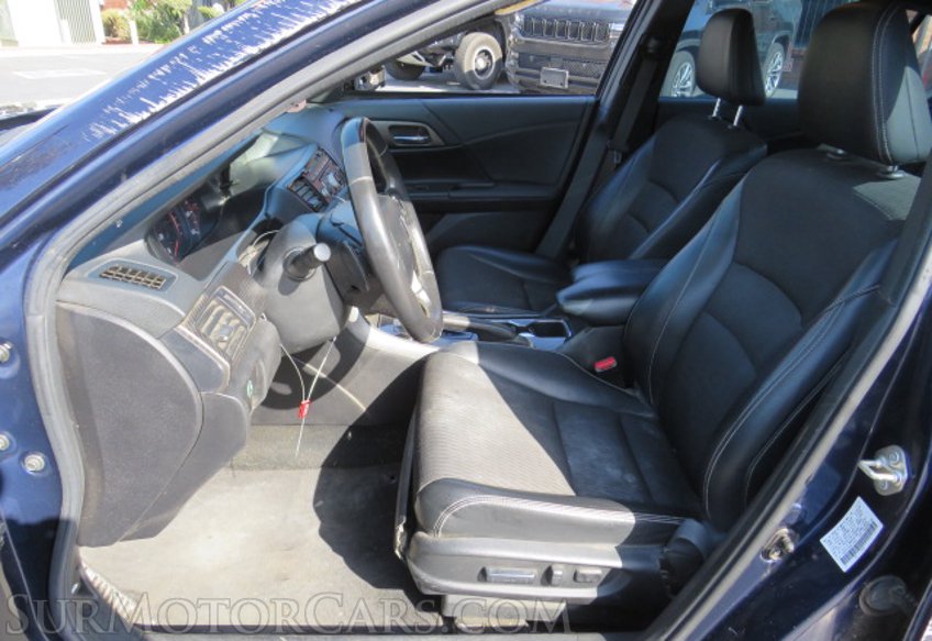 2017 Honda Accord Sedan - Image 22