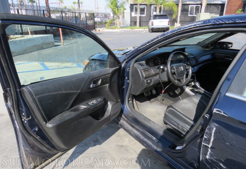 2017 Honda Accord Sedan - Image 20