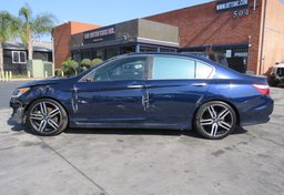 2017 Honda Accord Sedan - Image 5