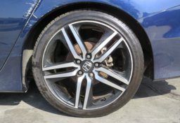 2017 Honda Accord Sedan - Image 16