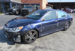 2017 Honda Accord Sedan - Image 4