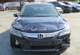 2017 Honda Accord Sedan - Image 13