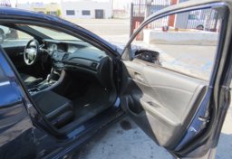 2017 Honda Accord Sedan - Image 21