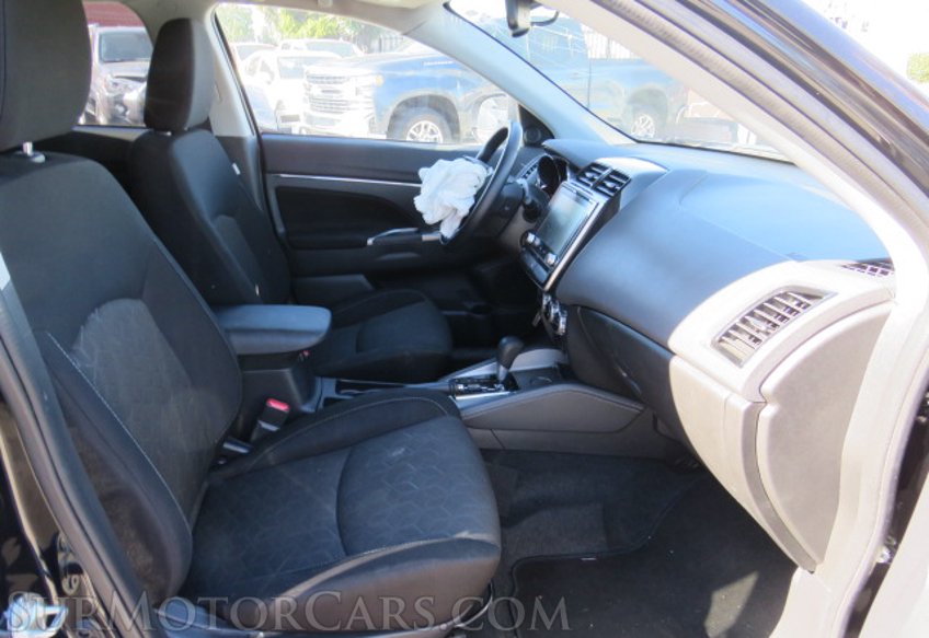 2021 Mitsubishi Outlander Sport - Image 28