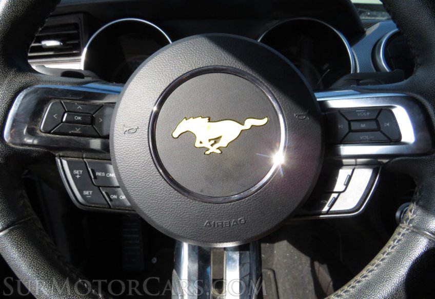 2019 Ford Mustang - Image 28