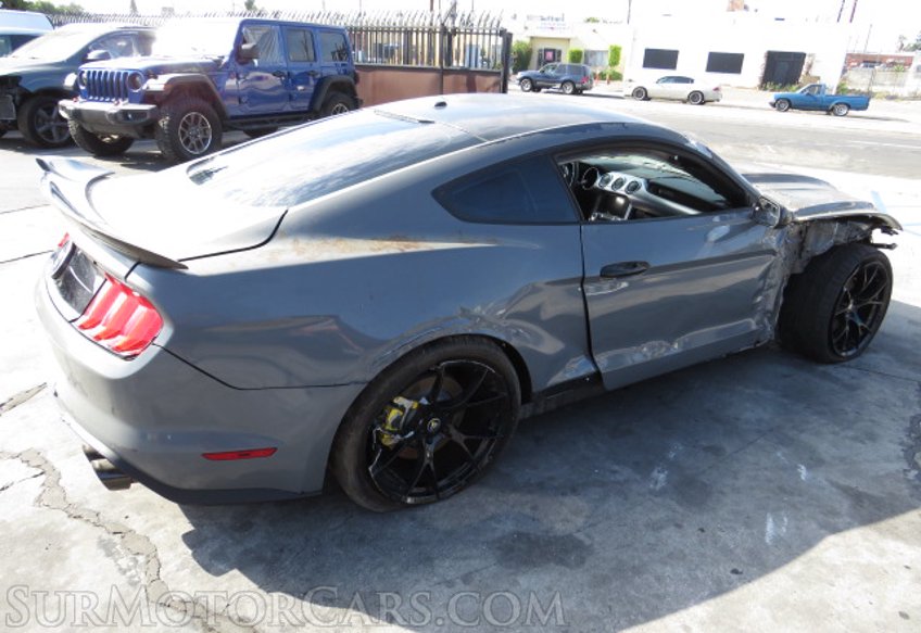 2019 Ford Mustang - Image 9