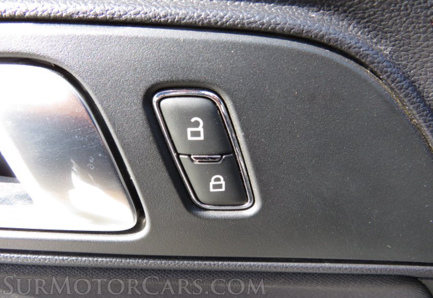 2019 Ford Mustang - Image 36