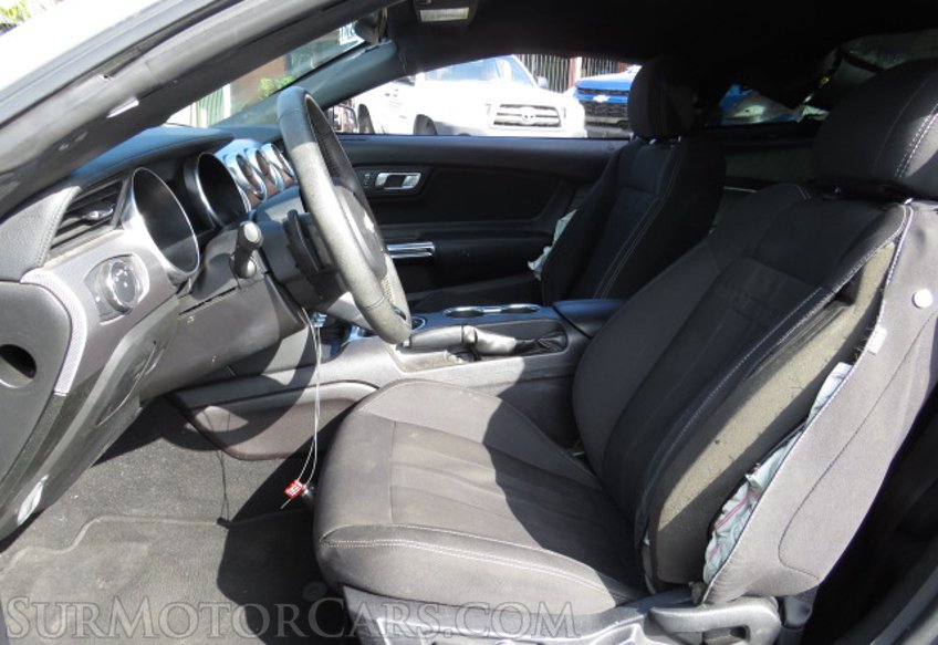 2019 Ford Mustang - Image 19